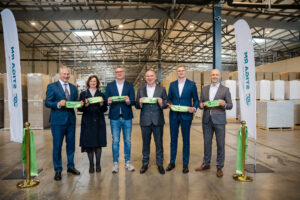 Raksta bilde: Ar lielo investīciju programmas līdzfinansējumu Tukumā darbu sāk “Stiga RM” akustisko plātņu rūpnīca